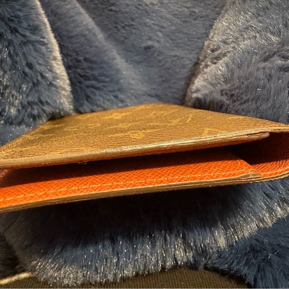Louis Vuitton Vintage Tan Leather Wallet/ Cardholder - Picture 6 of 14